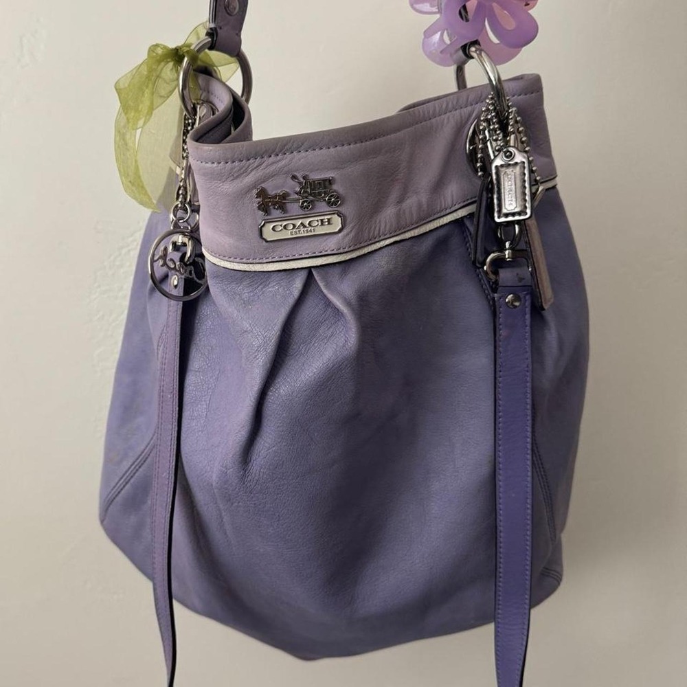 Vintage‎ Coach Lavender/Lilac Leather Hobo Bag COA